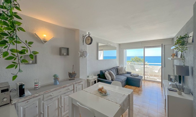 Pineda de Mar Apartment | Vivalidays Marina - Pineda de Mar