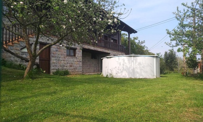 Nava House | Viviendas vacacionales La Casona de Tresniñin