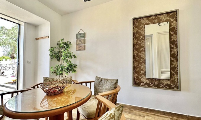 Las Arenas Apartment | Vizcaina - Peach by TOR