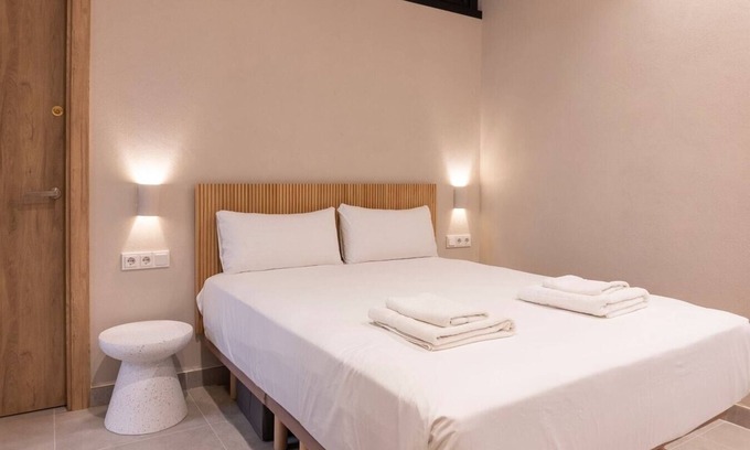 En Corts Apartment | VLC HOST - Palau F