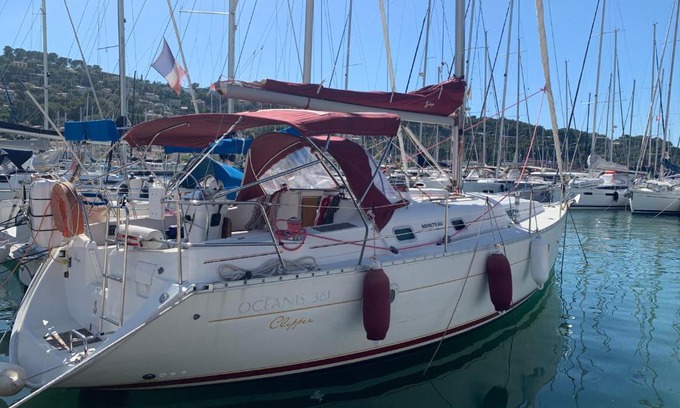 Saint-Mandrier-sur-Mer Boat Rental | Voile au vent