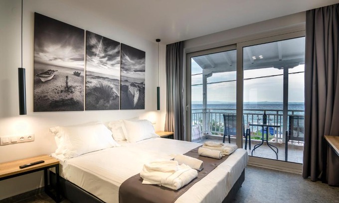 Polichrono Apartment | Votsalo Apartments