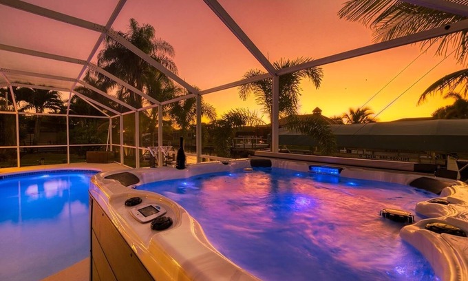 Caloosahatchee Villa | VRCC Villa Mosa