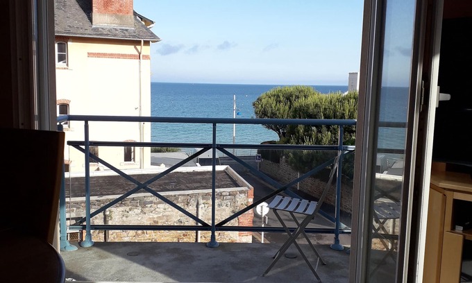 Pleneuf-Val-Andre Apartment | Vue mer à 50 m de la Plage, Appartement Tout Équipé