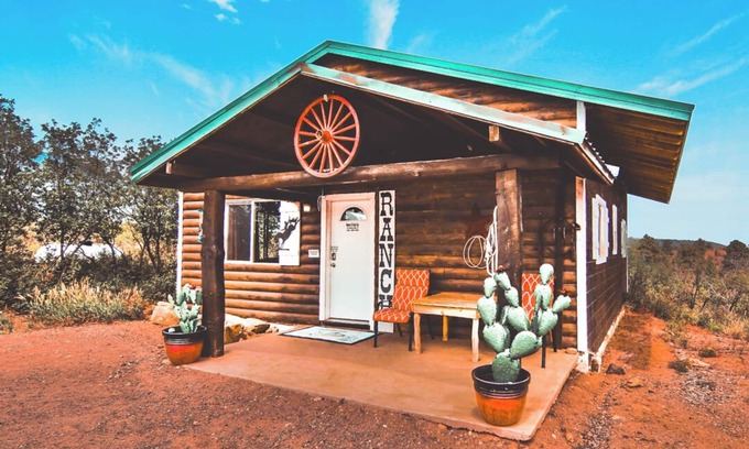 Monticello Cabin | W-W: Ranch Mountain Cabin, Cute and Quaint