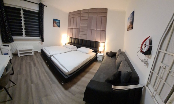 Hullhorst Apartment | W5 Apartment with 2 bedrooms