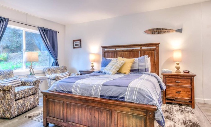 Depoe Bay Apartment | W5 – The Fin @ The Whale Inn | Cozy Coastal Studio in Depoe Bay, Oregon