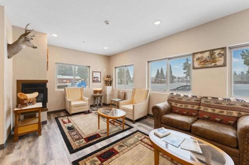 West Yellowstone Hotel | Wagon Wheel Hotel