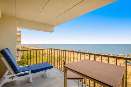 North Ocean City Apartment | Waikiki 305
