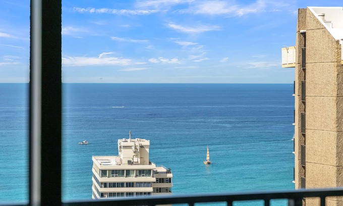 Waikiki Condo | Waikiki Banyan Condo With Panoramic 37th Floor Ocean Views by Koko Resort Vacation Rentals