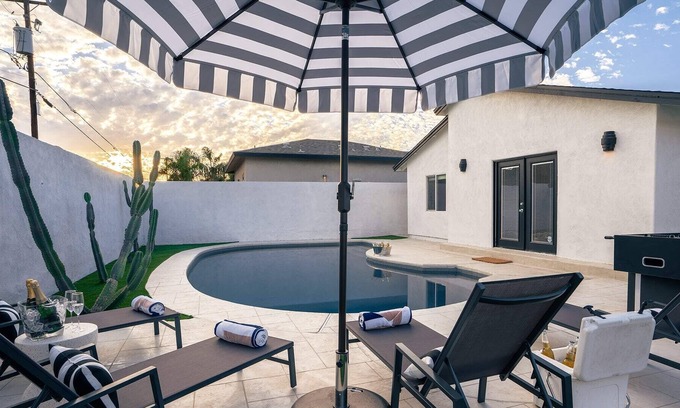 Southwest Village House | Walk 2 Old Town Scottsdale Heated Pool & Games