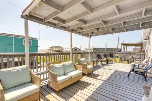 San Luis House | Walk to Beach Family Getaway By San Luis Pass!