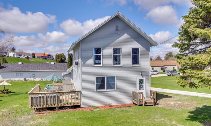 Algoma House | Walk to Beach: Home w/Game Room & Yard in Algoma!