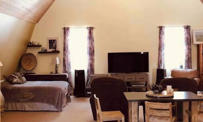 Williamsburg House | Walk to Elk Rapids.Close to Traverse & Charlevoix