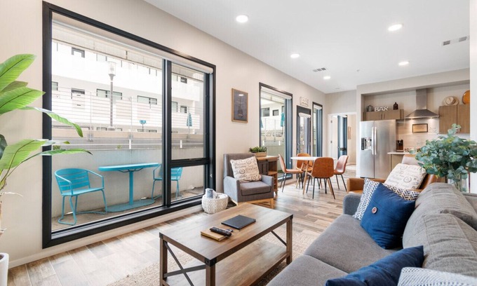 Edgehill Condo | Walk to Gulch | Illume | Patio Pool Gym Access