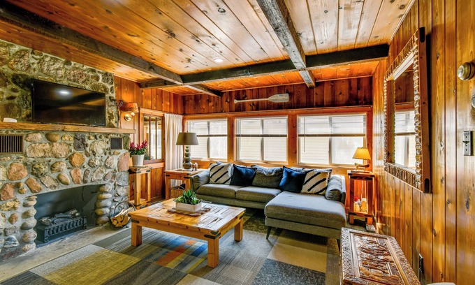 Prudenville Cabin | Walk to Houghton Lake: Cabin w/Fire Pit!