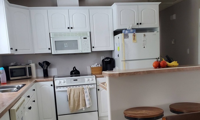 Crawford Bay House | Walk to kokanee springs golf...short drive to kootenay lake