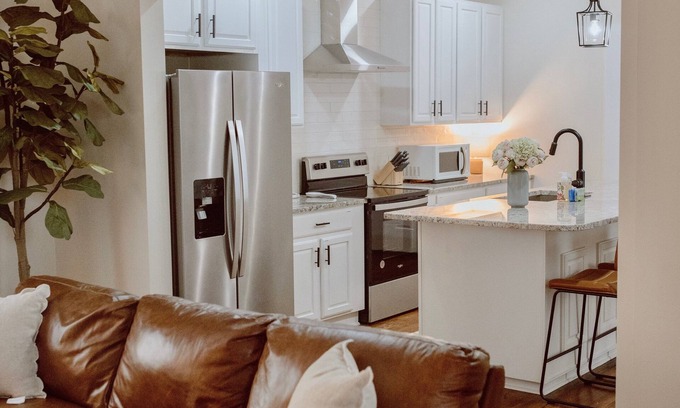 Downtown Historic District House | Walk to Night of Lights, Pets OK + Free Parking, Historic District Retreat