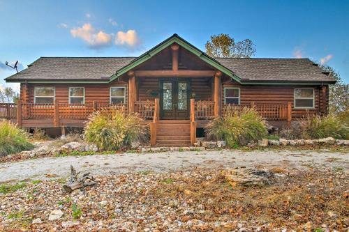Shell Knob House | Walk to Table Rock Lake Spacious Home with Deck!