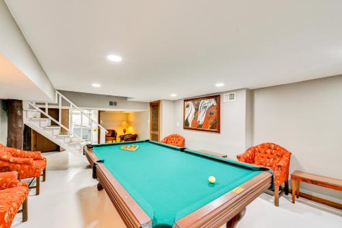 Lexington House | Walk to UK Campus Charming Home with Patio!