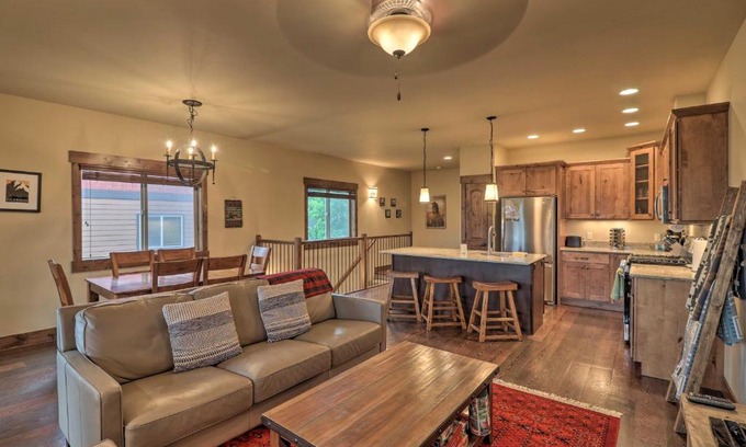 Bigfork House | Walkable Bigfork Townhome Fish, Hike and Ski!