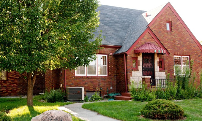 West Des Moines House | Walnut Place a Charming Home in Historic Valley Junction area of West Des Moines