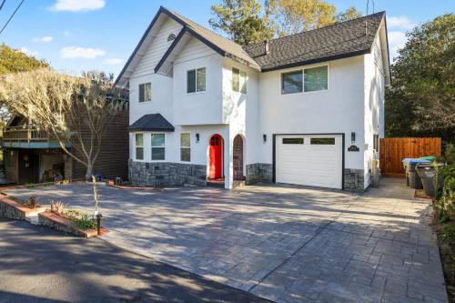 Lodge Hill House | Wanderlust Cambria Seaside Village