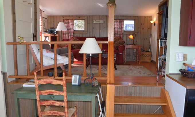 Spruce Head Cottage | Watch the sun rise without getting out of bed!