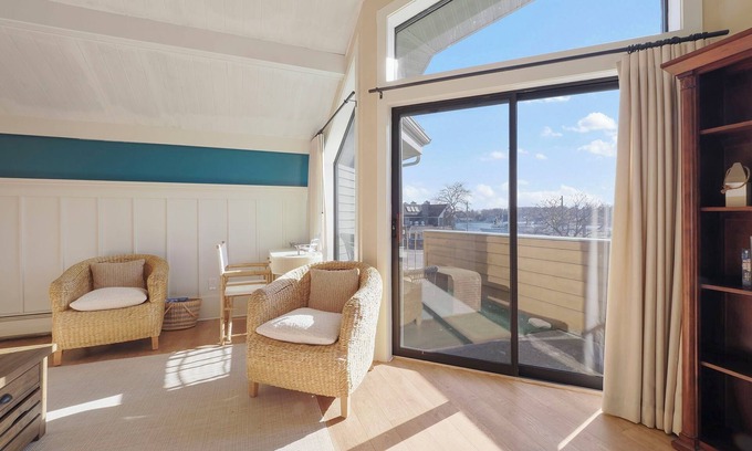 Charlevoix Condo | Water View | Bright & Modern | Downtown Charlevoix | Indoor/Outdoor Pool