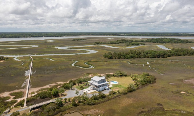 Charleston House | Waterfront Escape - Private Pool, Dock, Minutes to Folly and Downtown Charleston