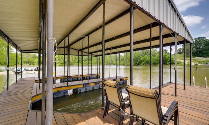 Cleora House | Waterfront Grand Lake Family House w/Game Room!