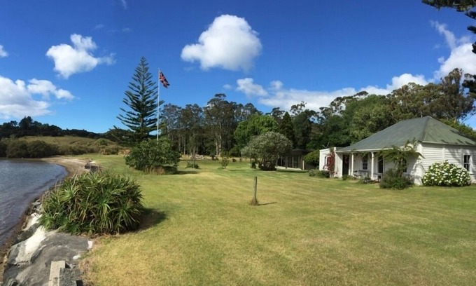 Russell House | Waterfront Historic Homestead in Clendon Cove with tidal boat ramp, EV charging