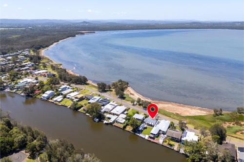 Chittaway Point House | Waterfront Holiday Home