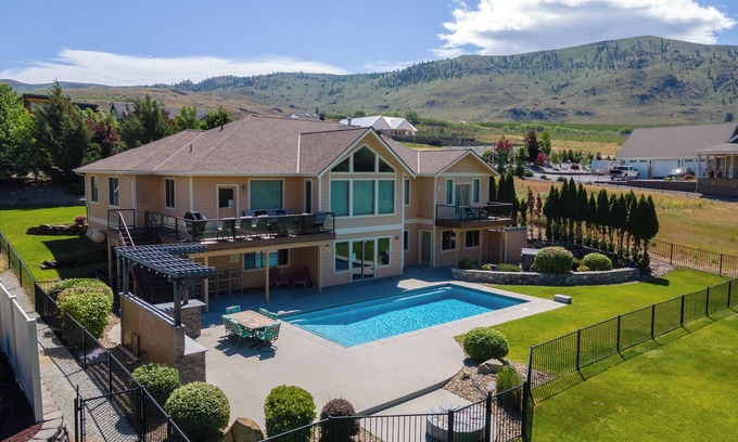 Orondo House | Waterfront Home, Pool, Hot Tub. Minutes to Chelan!