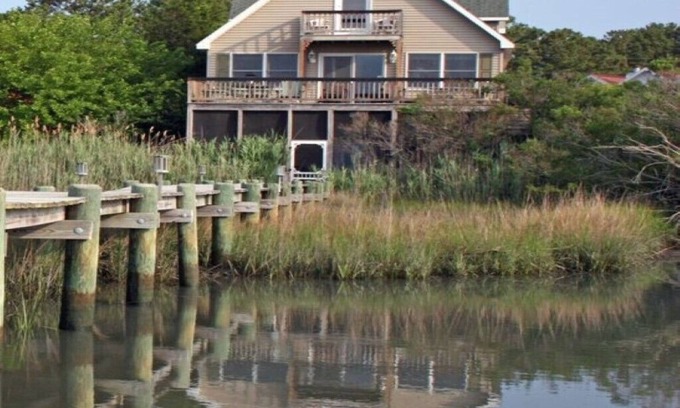 Chincoteague House | WATERFRONT HOME WITH PRIVATE DOCK, JULY 4TH & PONY PENNING AVAILABLE, DISCOUNTED
