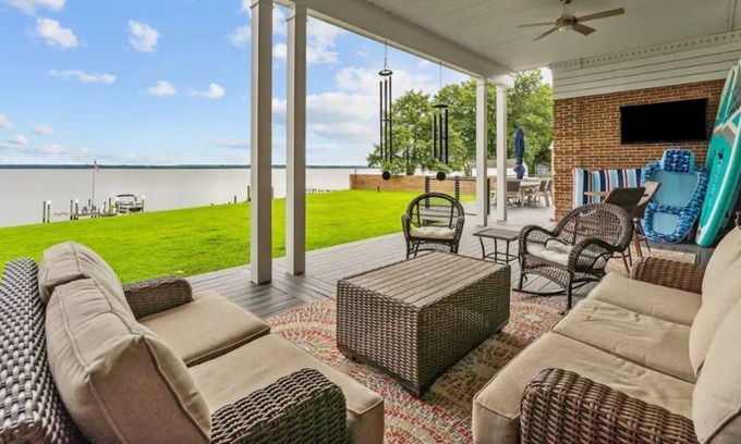 Tappahannock House | Waterfront Home with Hot Tub, Dock, Fire Pit, and Private Dock