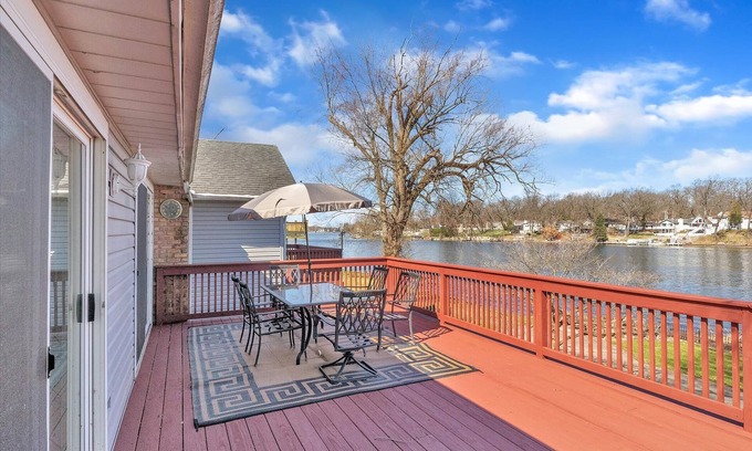 Osceola House | Waterfront home with dock, pool and hot tub! NOTRE DAME FOOTBALL
