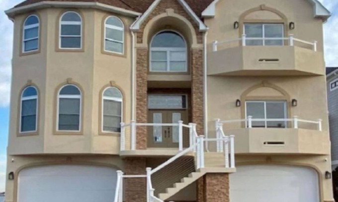 Ocean City House | Waterfront Luxury House on the Bay - North Ocean City