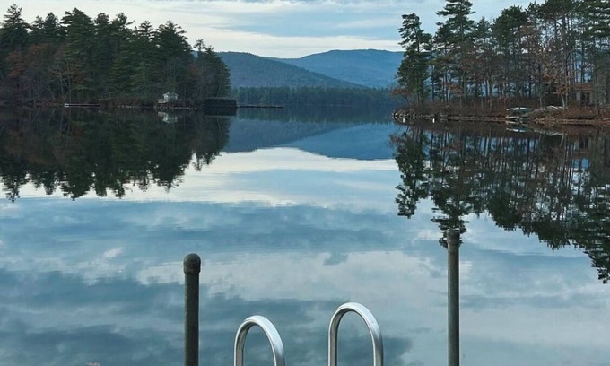 Moultonborough House | Waterfront Squam home, 7 BR/5 Bath, Dock, Pickleball, Tennis, Kayaks, Mtn Views