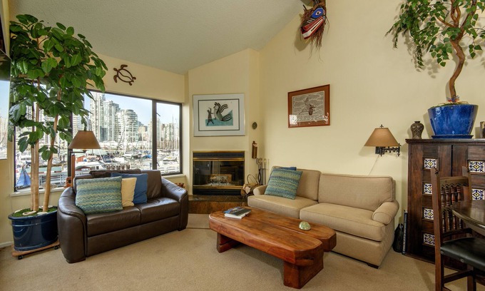 Fairview House | Waterfront two story townhouse with fabulous views