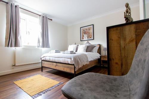 Chester Apartment | Waters Edge