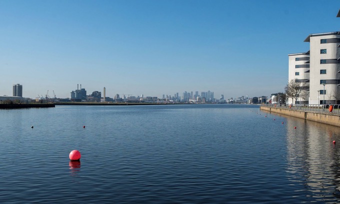 Newham Apartment | WATERSIDE 2 BDR FLAT 5 minutes to ExCel