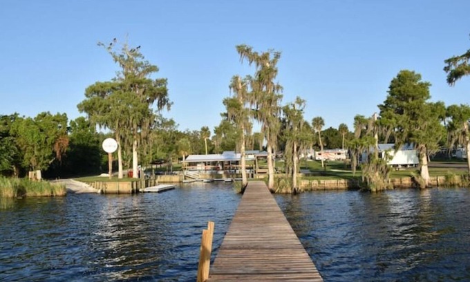 Crescent City Apartment | Waterview Efficiency Cottage