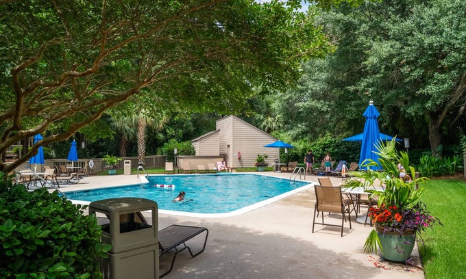 Sea Pines Apartment | Waterview Suite - Walk to Harbourtown