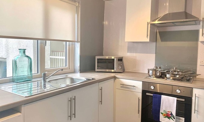 East Kilbride Apartment | Waverley Apartment - stunning apartment in East Kilbride