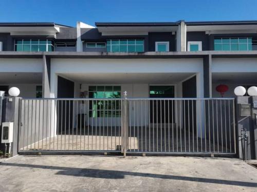 Sibu House | Wawasan Sweet Home - UTS Sibu