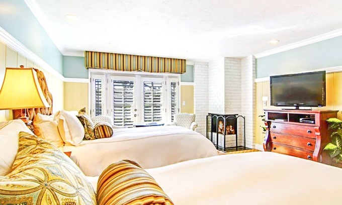 Golden Rectangle Hotel | Wayside Inn