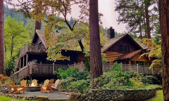 Grants Pass Cabin | Weasku Inn