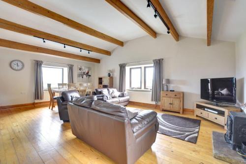 Sutton-in-Craven House | Weavers View