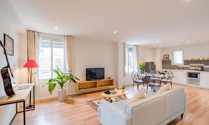 Hoan Kiem Apartment | WECOZY HANOI - Railway Side, The Old Quarter